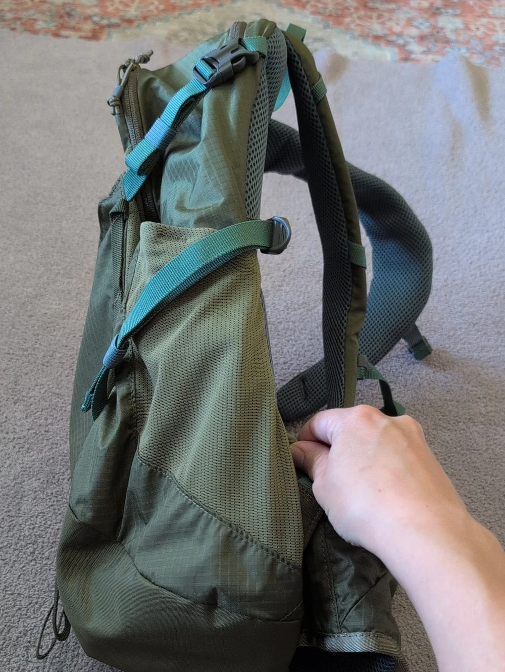 CamelBak Olive Green Helena 20 Backpack - Picture 5 of 10